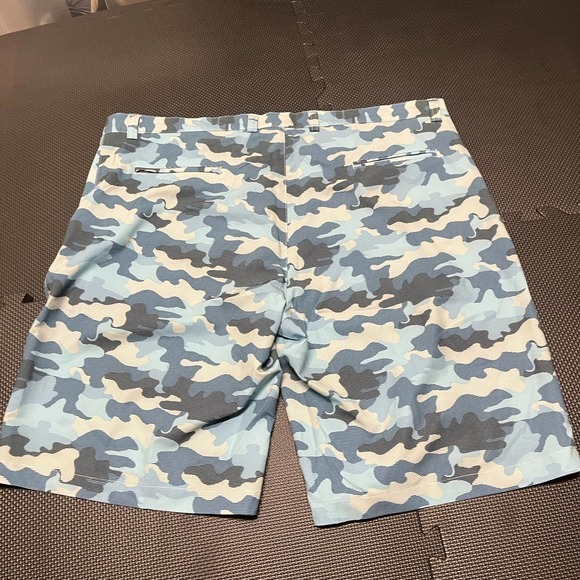 Peter millar water performance shorts blue‎ camo mens size 42 - Picture 5 of 7